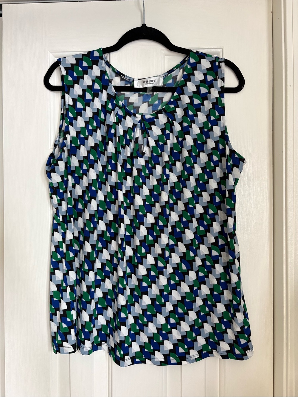 Jones Studio Blue Green Black Geometric Pleat-Front Tank